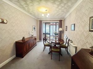 Dining Room - click for photo gallery